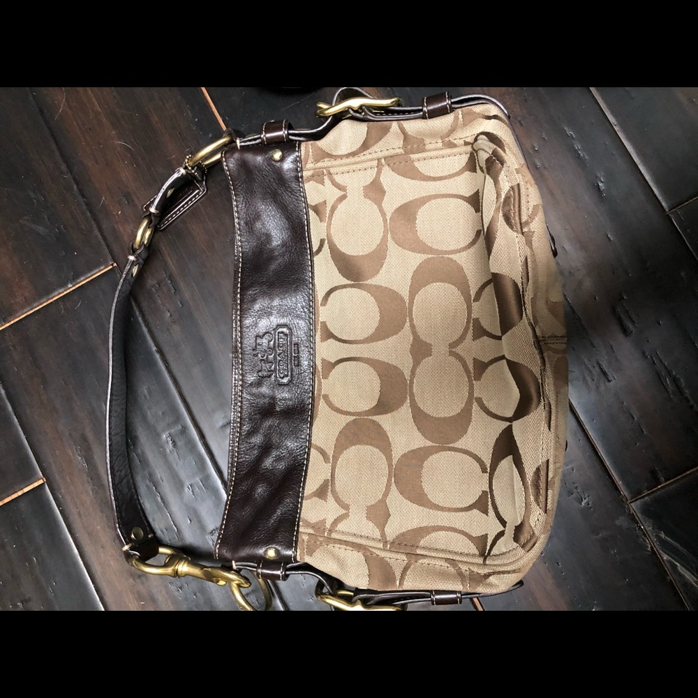Coach shoulder bag - Picture 1 of 2